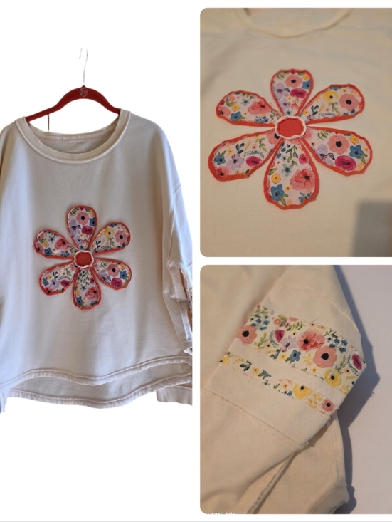 Sage + Fig Tops - Sage + Fig Floral Appliqué Oversized Top - Boho Daisy Pullover EUC, LG